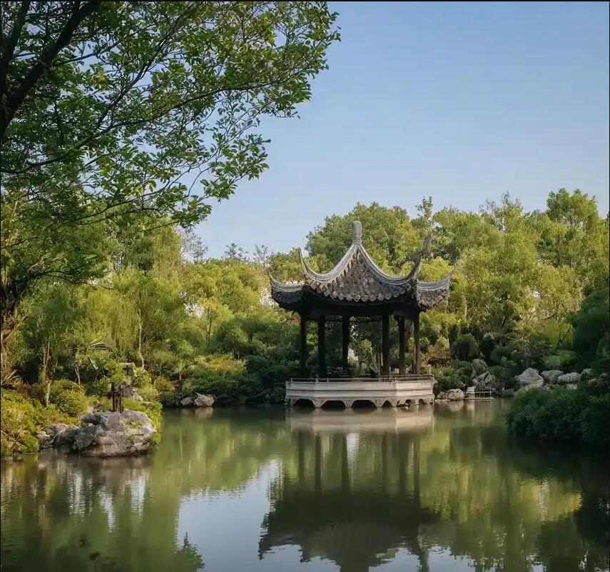 庆阳西峰访风餐饮有限公司